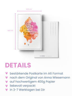 Eine Postkarte aus der Anna in Farben-Kollektion von Anna Wiesemann. Die Vorderseite zeigt eine Aquarellmalerei in warmen Orange-, Gelb- und Pinktönen mit dem handgeschriebenen Text: „Lass dein Herz dein Kompass sein.“ Die Rückseite enthält klassische Postkartenlinien für Adresse und Briefmarke sowie den kleinen Schriftzug „Anna Wiesemann – IN FARBEN“ mit der Website www.annawiesemann.de. Das Design wirkt leicht, kreativ und inspirierend.